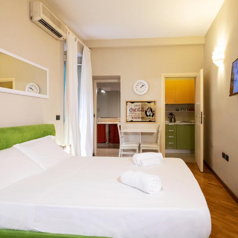 Magenta Collection Crociferi 3 - Appartamento con 1 Camera da Letto - 2