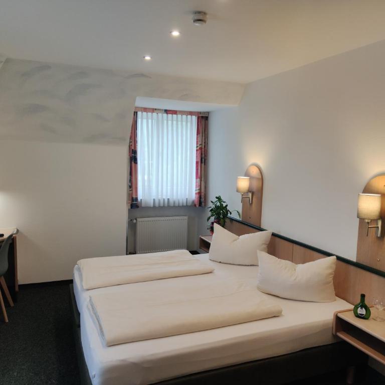 Hotel Regina - Dreibettzimmer - 1
