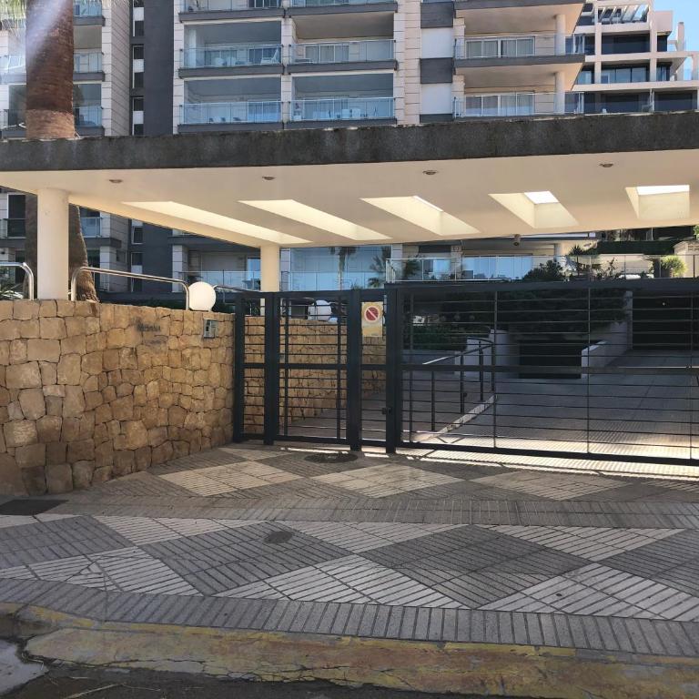 Mesana 102 / Penthouse - Two-Bedroom Apartment - 6