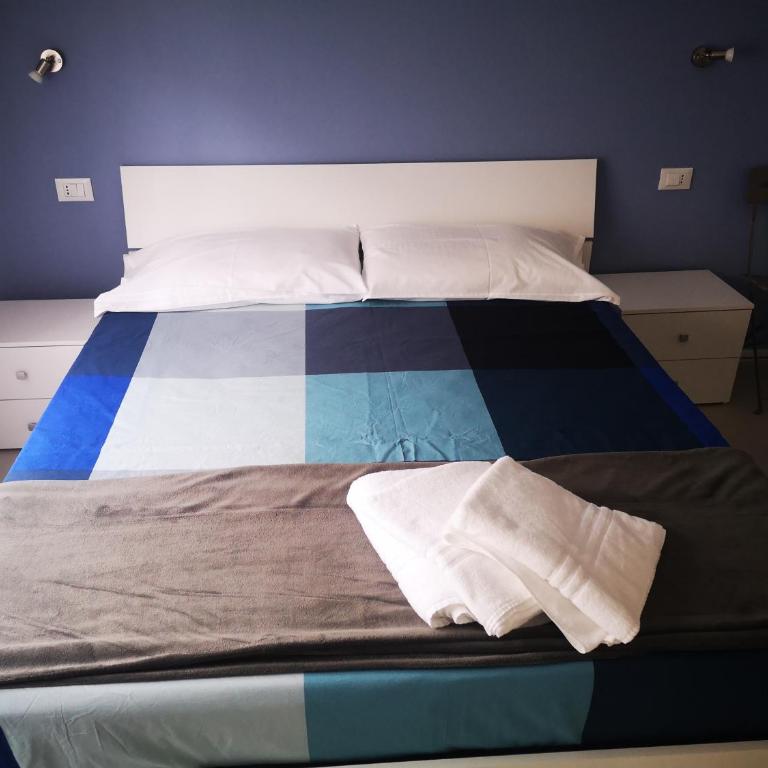 Il Giardino di Anna - Charming rooms in Cagliari - Camera Familiare con Bagno Privato - 6