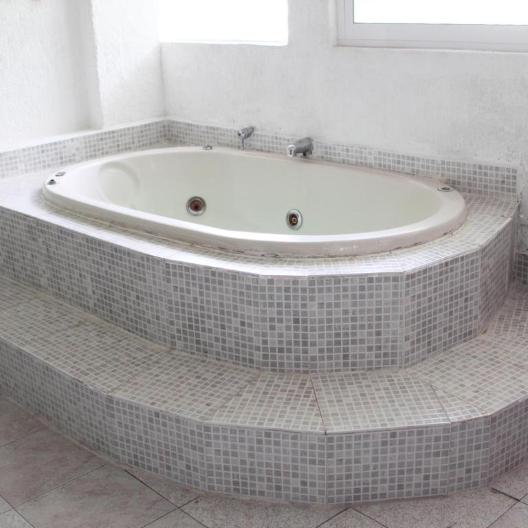 D'Cesar Hotel Acapulco - Suite con bañera de hidromasaje - 4