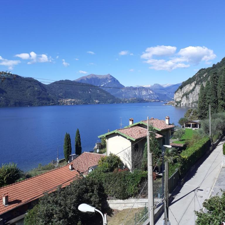 B&B-FORESTERIA Casa Della Musica Lake Como - Camera Matrimoniale con Terrazza e con Vista Lago - 2