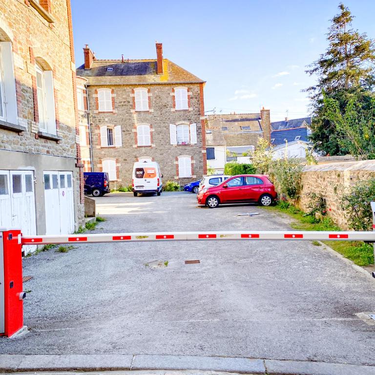 APT bord de Mer, hypercentre Dinard, Parking prive - Appartamento con 2 Camere da Letto - 7