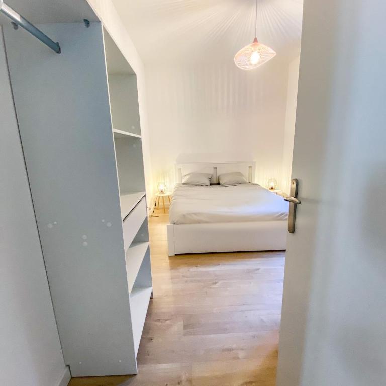 APT bord de Mer, hypercentre Dinard, Parking prive - Appartamento con 2 Camere da Letto - 14