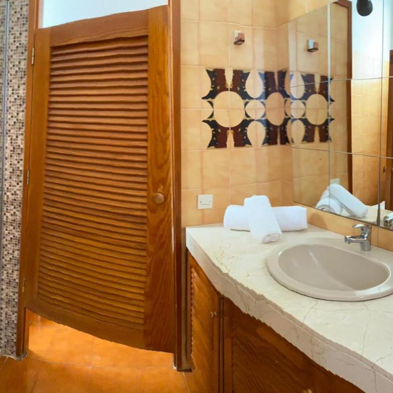 Casa de 5 dormitorios y 2 terrazas - Casa de 5 dormitorios - 16