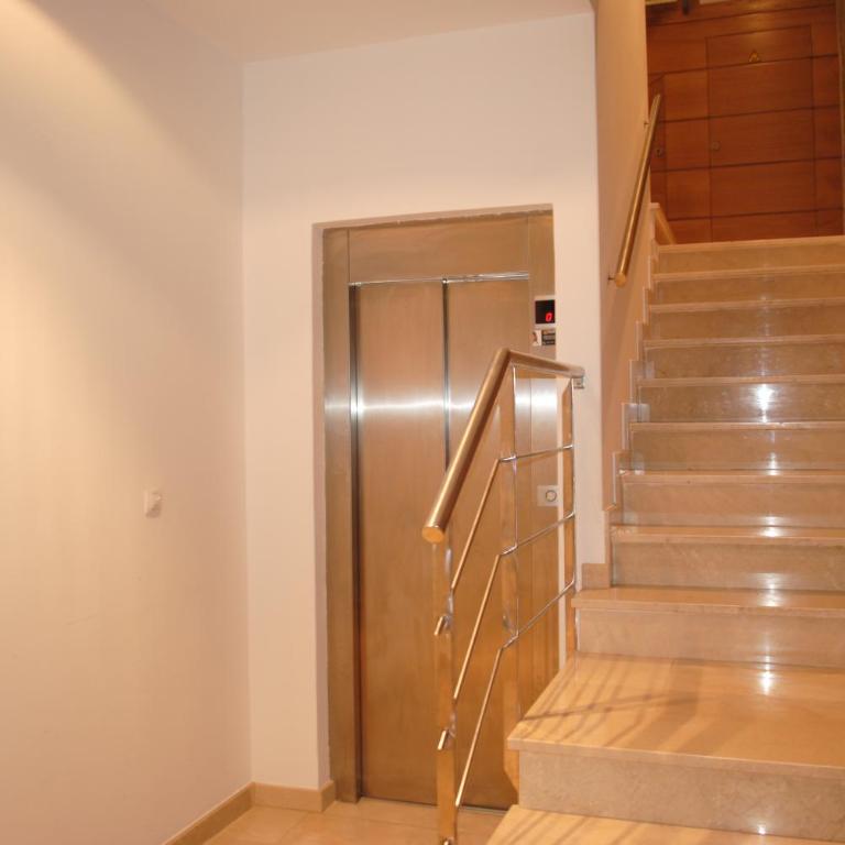 Exclusivo apartamento en edificio histórico - Apartamento de 2 dormitorios - 23