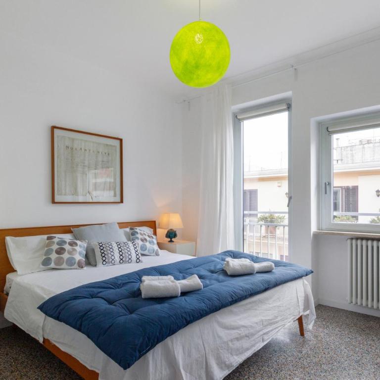 GuestHost - Inner City Apartments - Two-Bedroom Apartment - 1