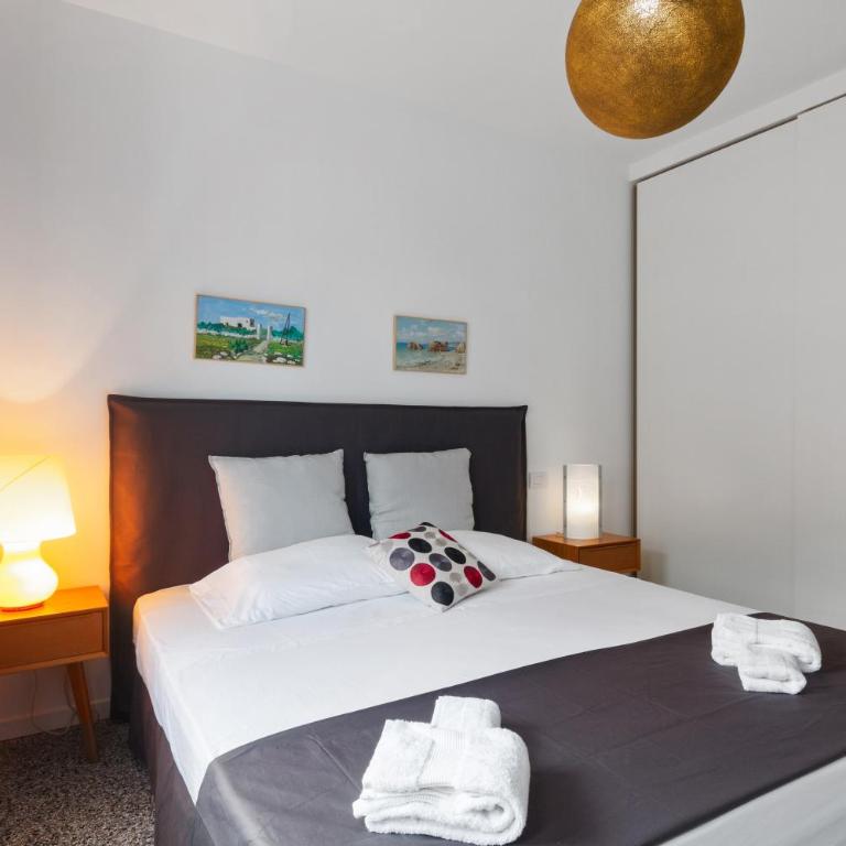 GuestHost - Inner City Apartments - One-Bedroom Apartment - 2
