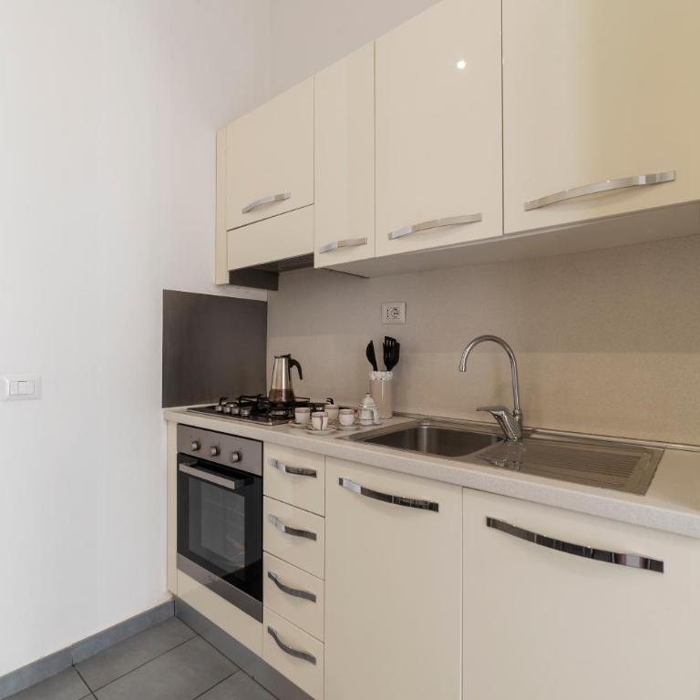 GuestHost - Porta Pia & Villa Torlonia Apartment with Balcony - Appartement 1 Chambre - 3