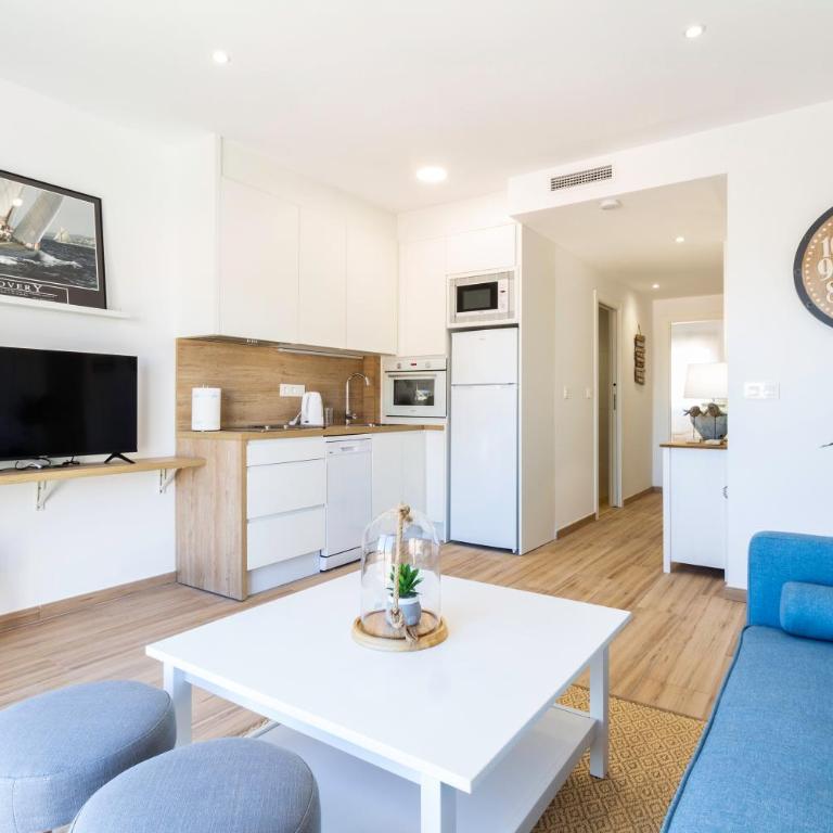 Huelin Suites - Apartamento de 3 dormitorios - 1