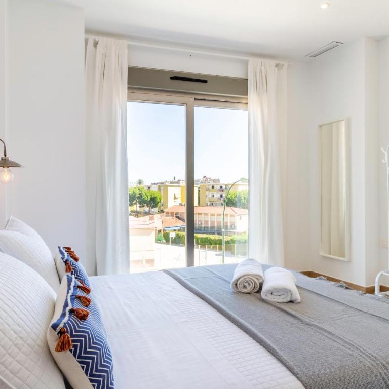 Huelin Suites - Apartamento de 3 dormitorios - 13