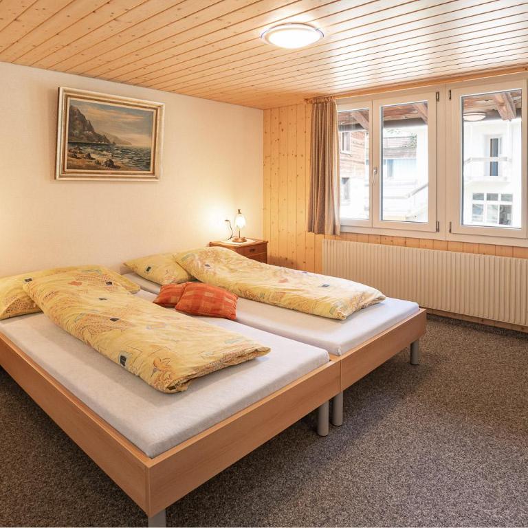 Lehmann's Herberge Hostel - Zweibettzimmer mit Bad - 9