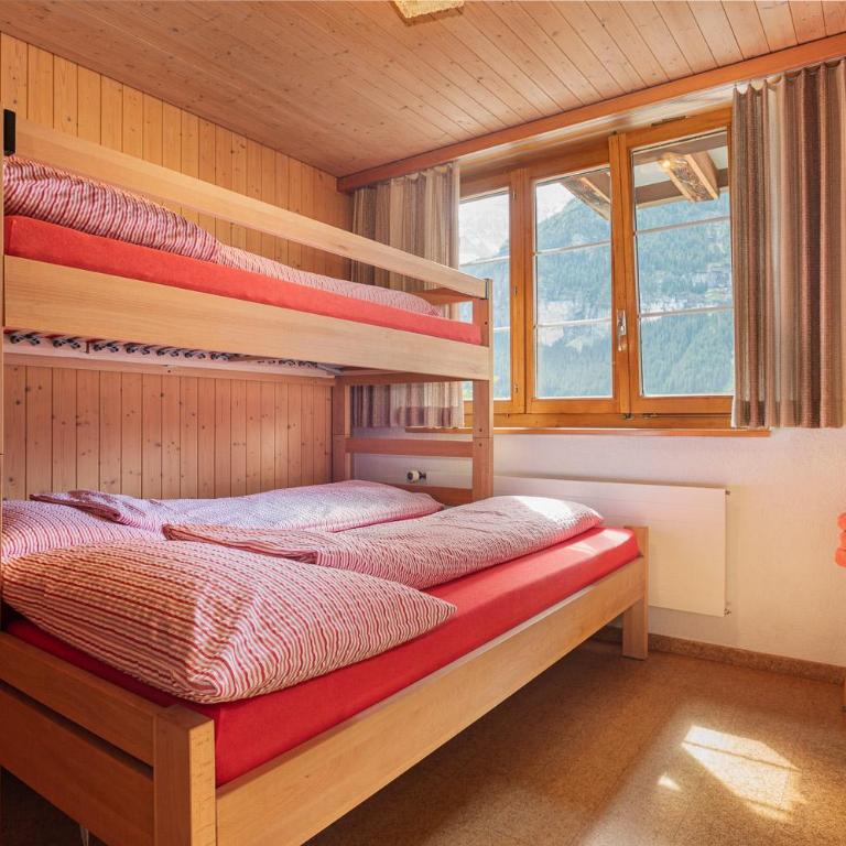 Lehmann's Herberge Hostel - Dreibettzimmer mit Dusche - 10