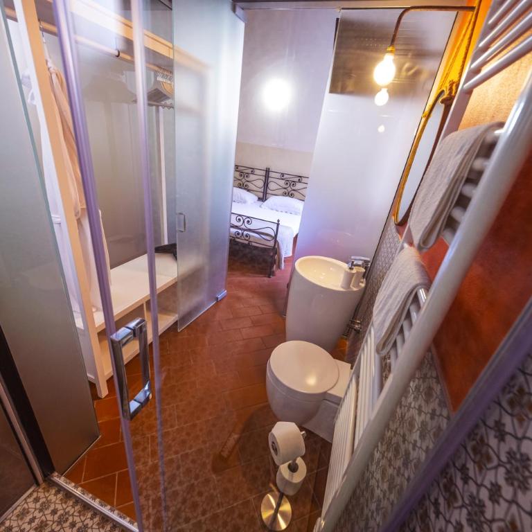 Foresteria Bergamo Bella B&B - Camera Quadrupla Deluxe - 10