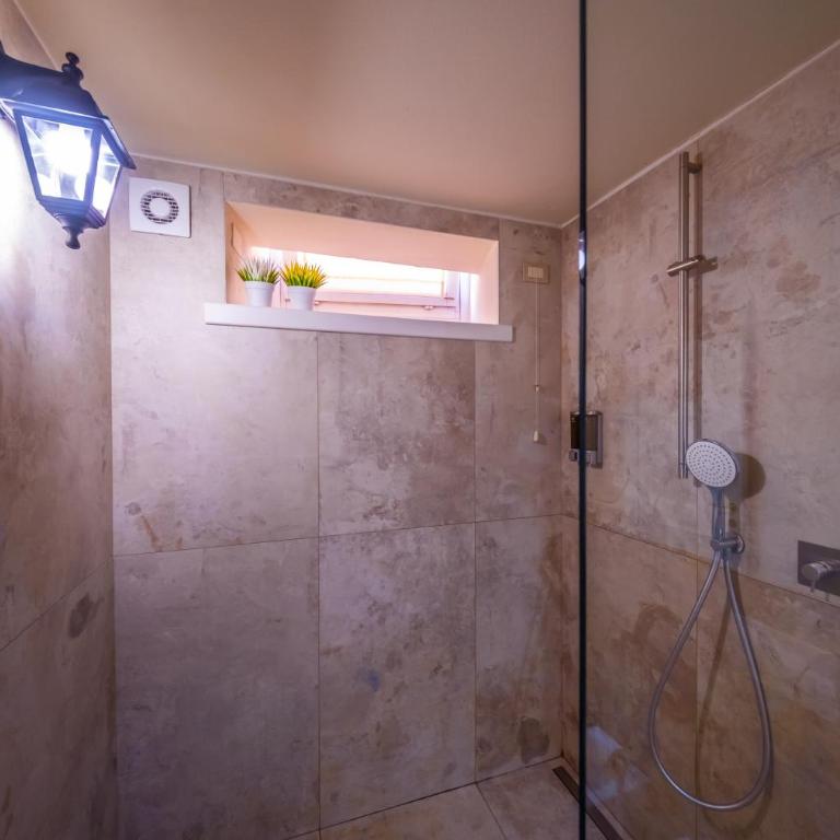 Foresteria Bergamo Bella B&B - Camera Quadrupla Comfort - 21