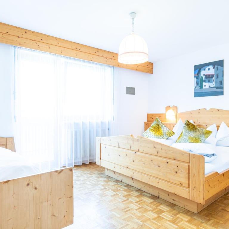 Garni Glurnserhof - Triple Room with Mountain View - 1