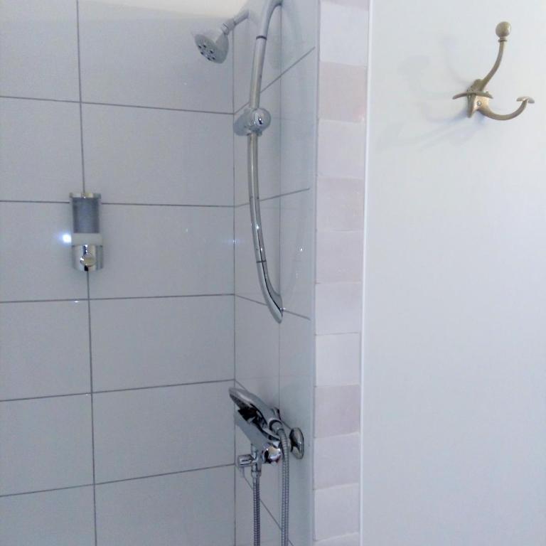 Hote-Aix-Centre-garage-piscine - Suite Lit Queen-Size Deluxe - 10