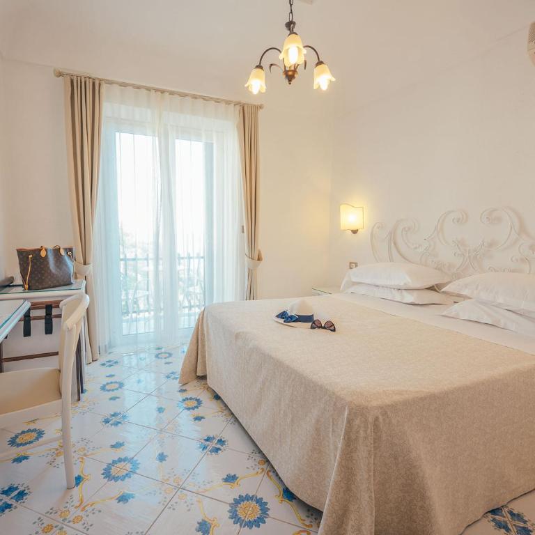 Grand Hotel Le Rocce - Camera Matrimoniale Standard con Vista Mare - 2