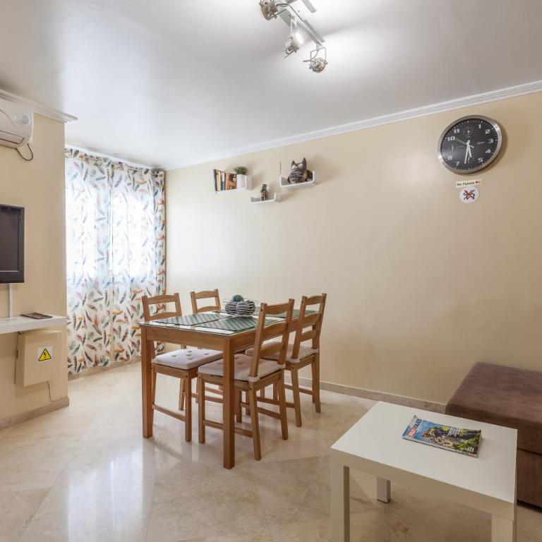 Acogedor Apartamento junto a la Plaza del Salvador - Apartamento de 2 dormitorios - 1