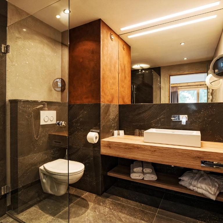 Hotel Bergkristall Zillertal - Adults Only - Doppelzimmer Panorama - 1