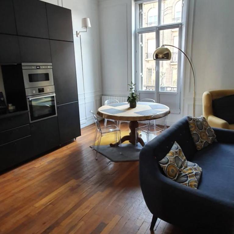L'Ecu : un Haussmannien accueillant! - Apartment - 9