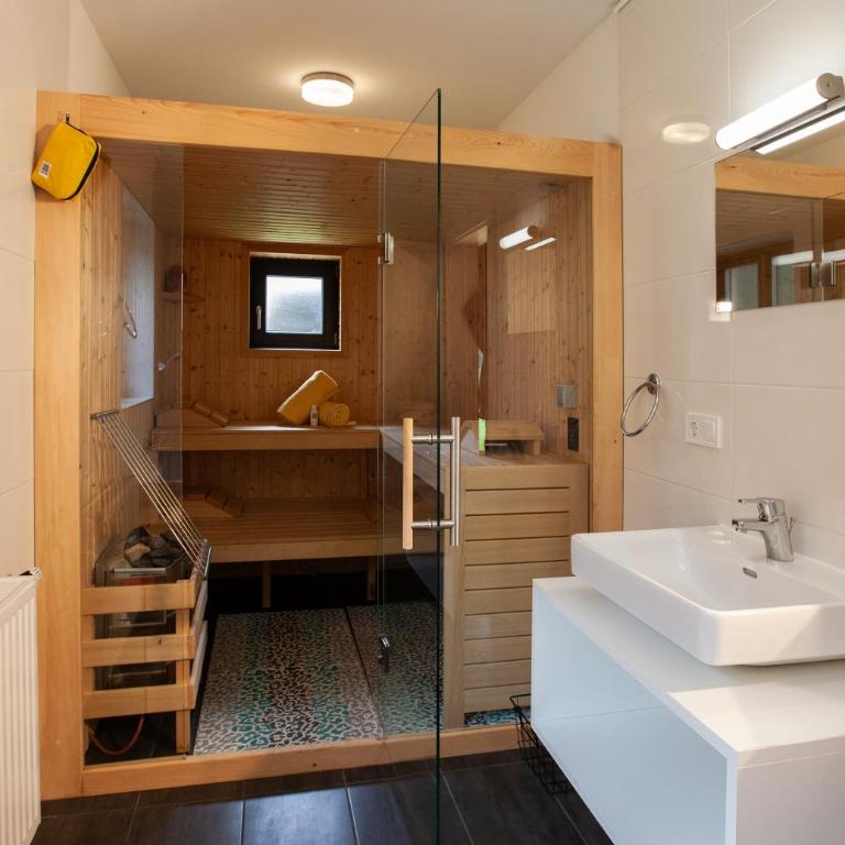 Chalet Resort Montafon I - Chalets & Chalet-Apartments - Superior Chalet B - 5