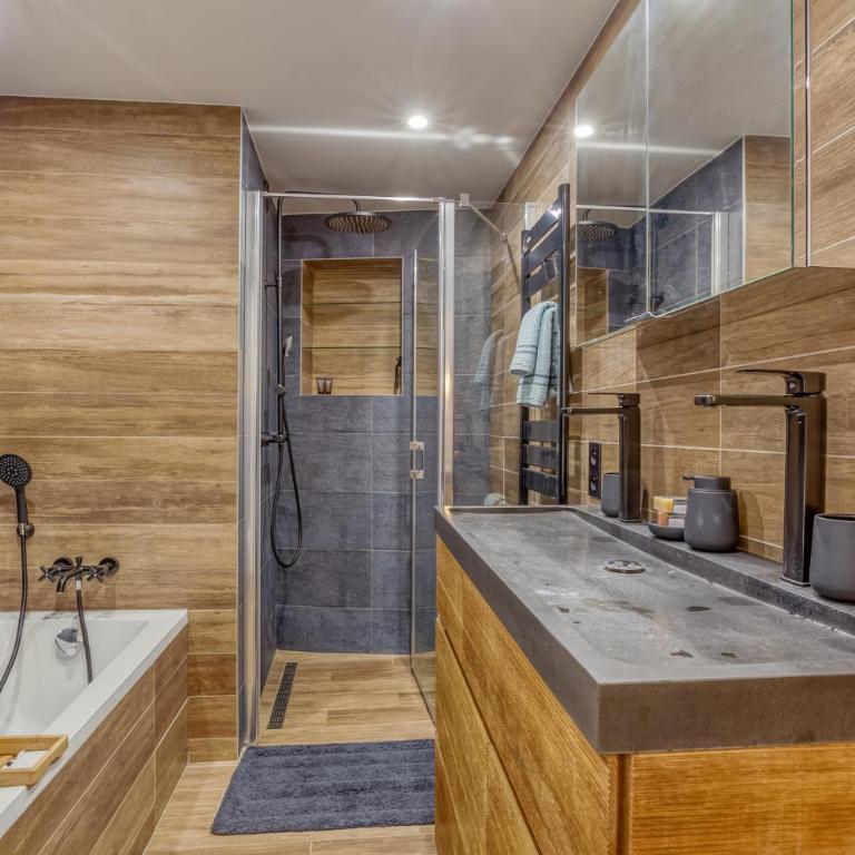 Rare ! Appartement rénové dans le centre piéton de Megève - Appartement 2 Chambres - 12
