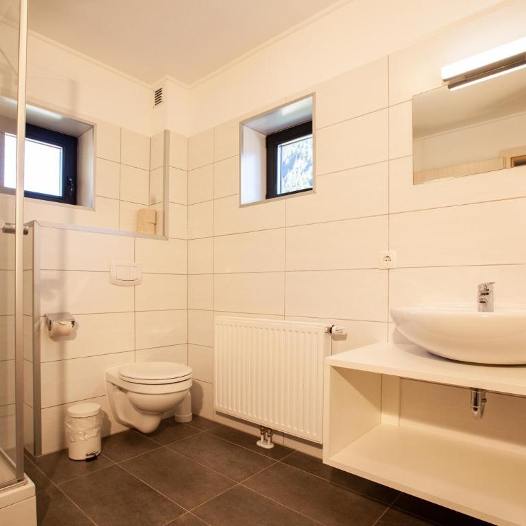 Chalet Resort Montafon I - Chalets & Chalet-Apartments - Chalet A mit 3 Schlafzimmern - 2