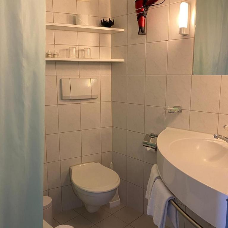 Bernina Bed and Breakfast - Doppelzimmer mit Balkon - 9
