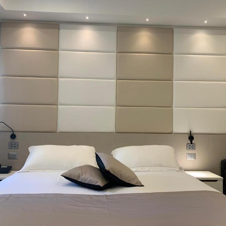 Eurogarden Hotel - Double Room with Garden View - 6