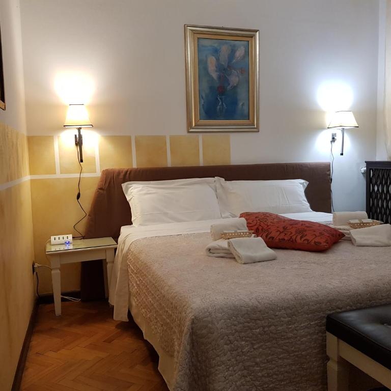 Cittadella - Double or Twin Room with Shared Bathroom - 2