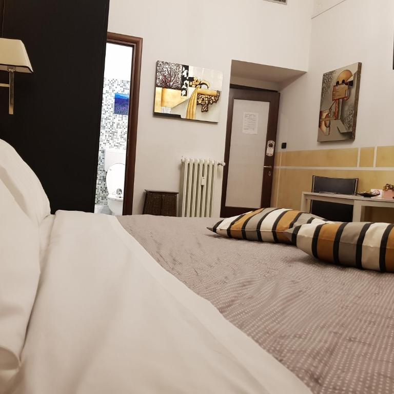 Cittadella - Double or Twin Room with Private Bathroom - 3