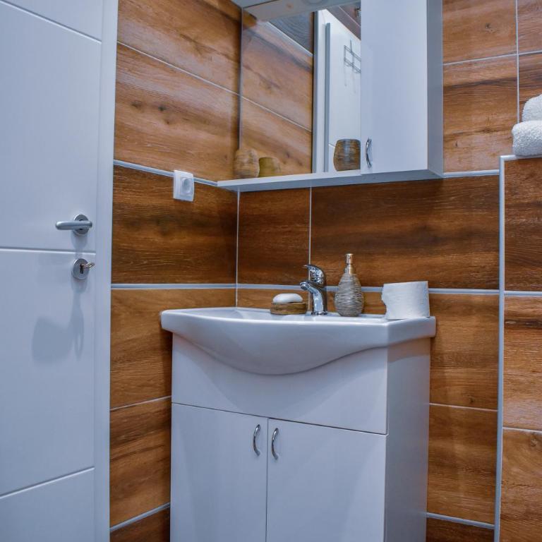 Apartman BLAGOJEVIĆ - One-Bedroom Apartment - 12