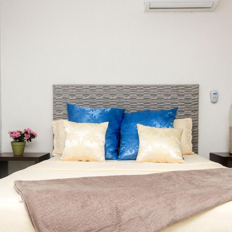 CondoHotel 5th Avenue Basic Studio - Double or Twin Room - 1