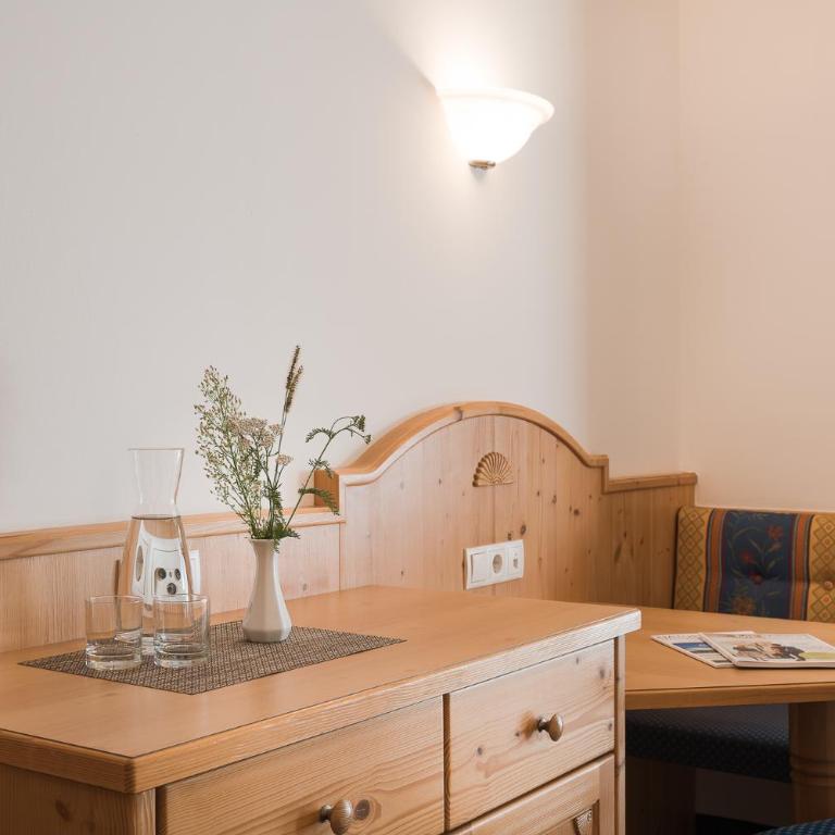 Park Hotel Villa Etschland - Doppelzimmer mit Balkon und Bergblick - 1
