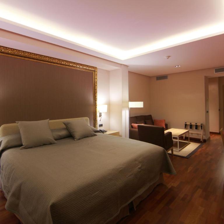 Casa Consistorial - Habitación Deluxe con cama extragrande - 5