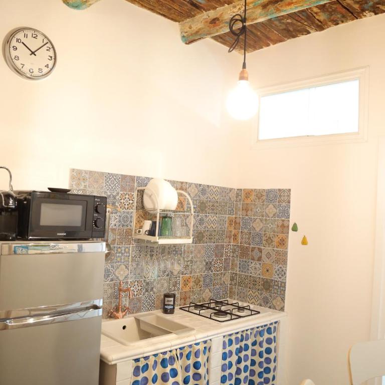 Titti e Nonna - One-Bedroom House - 4