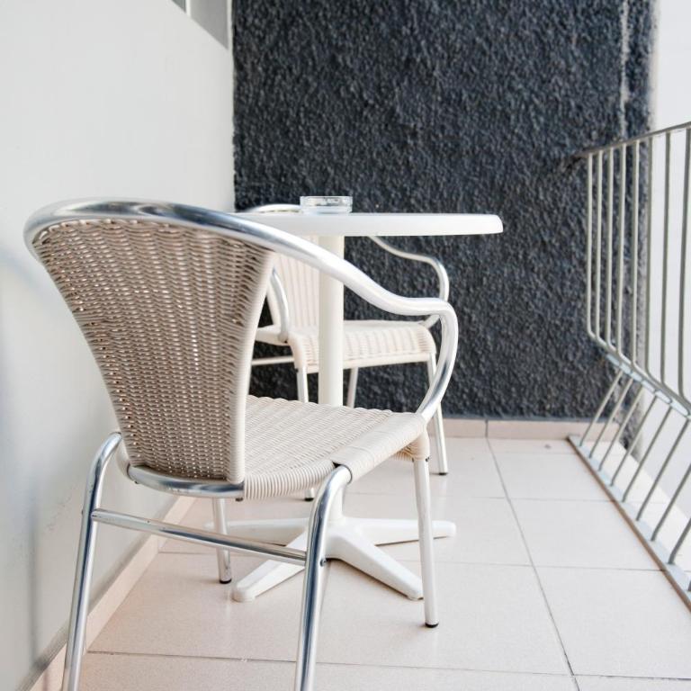 Hotel El Palmeral - Habitación Doble con balcón (2 adultos + 1 niño) - 3