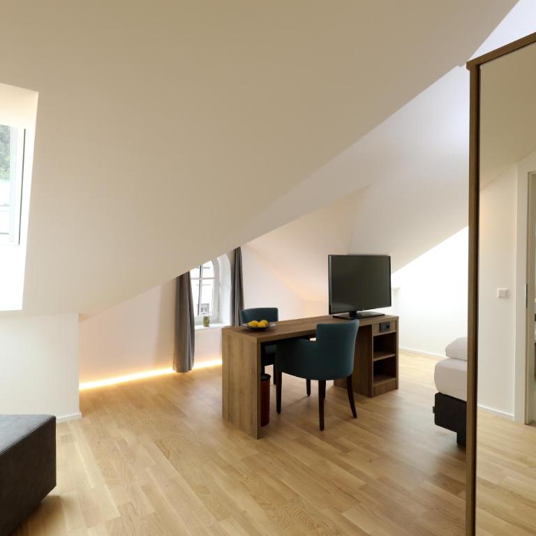 Das Jedermann Boutiquehotel mit Stadtgarten - Superior Doppelzimmer - 2