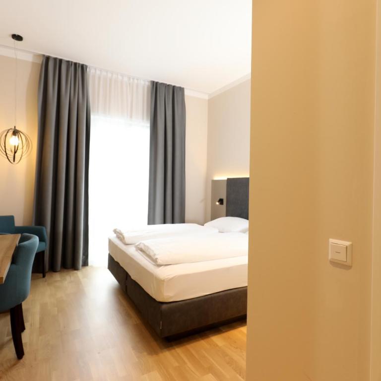Das Jedermann Boutiquehotel mit Stadtgarten - Superior Doppelzimmer - 6