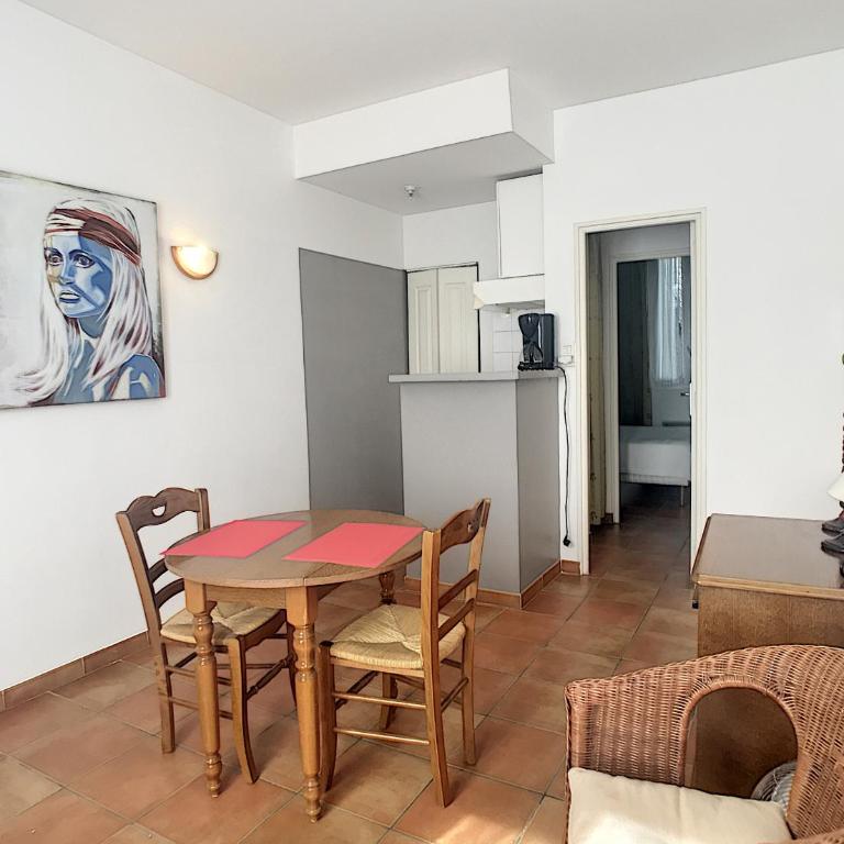 Anne de la Maison Blanche - Appartement - Rez-de-Chaussée - 5