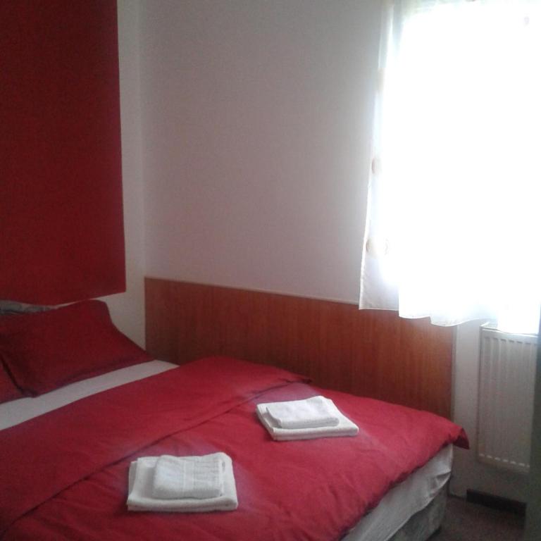 Rooms Lisičić - Dvokrevetna Soba sa Bračnim Krevetom - 10