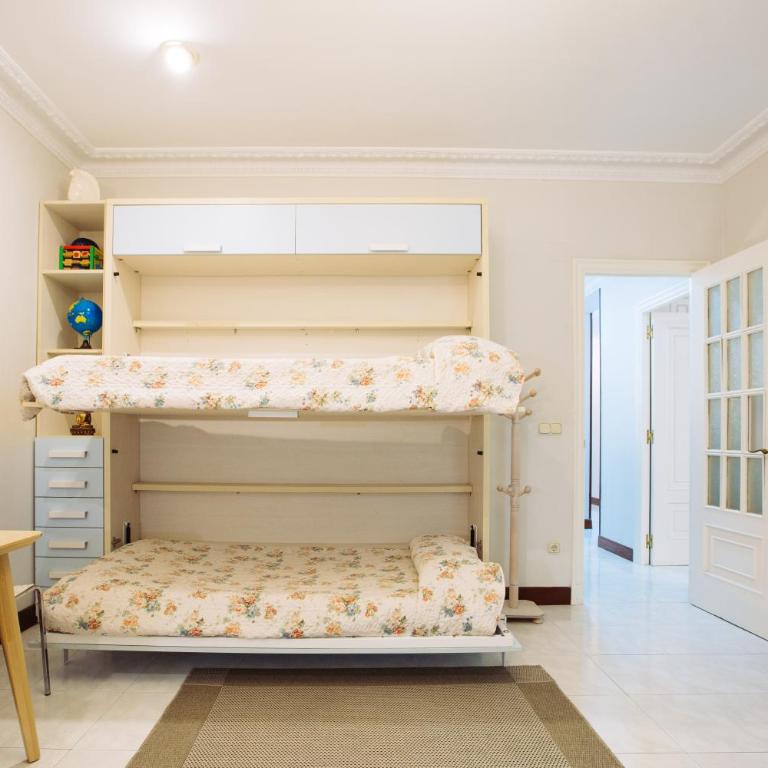 APARTAMENTO CENTRICO JUNTO ESTACION TREN Y AUTOBUS - Apartamento de 2 dormitorios - 3