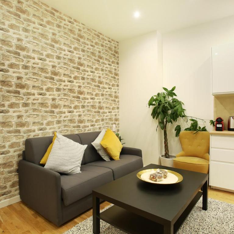 Rent a Room - Studio Bonne Nouvelle - Two-Bedroom Apartment - 9