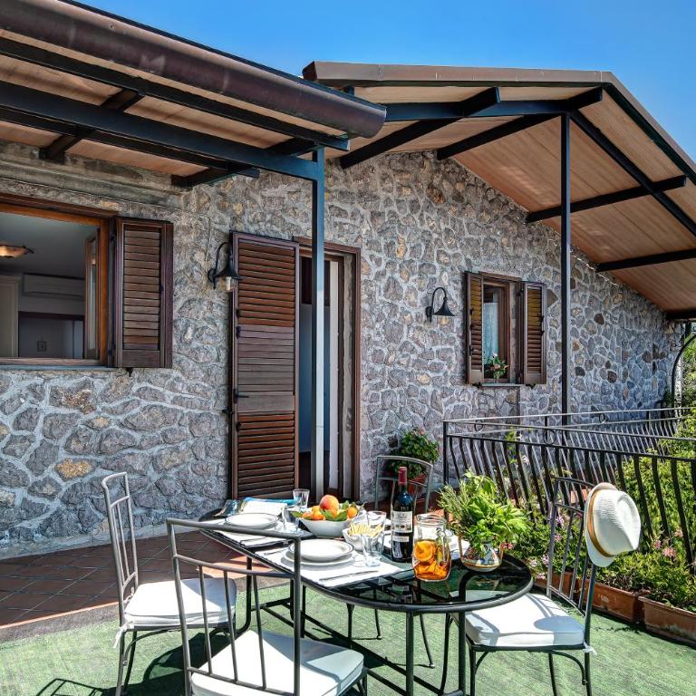 La Baia Dello Chalet - Two-Bedroom House - 1