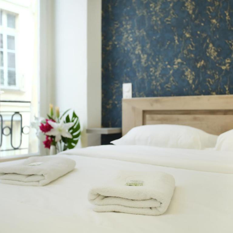 Rent a Room - Studio Bonne Nouvelle - Two-Bedroom Apartment - 6