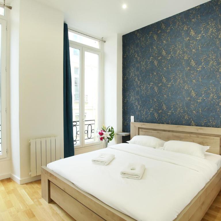 Rent a Room - Studio Bonne Nouvelle - Two-Bedroom Apartment - 1