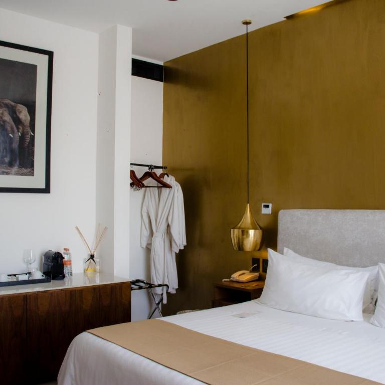 IT Boutique Hotel & Restaurant - Habitación Deluxe con cama extragrande - 4