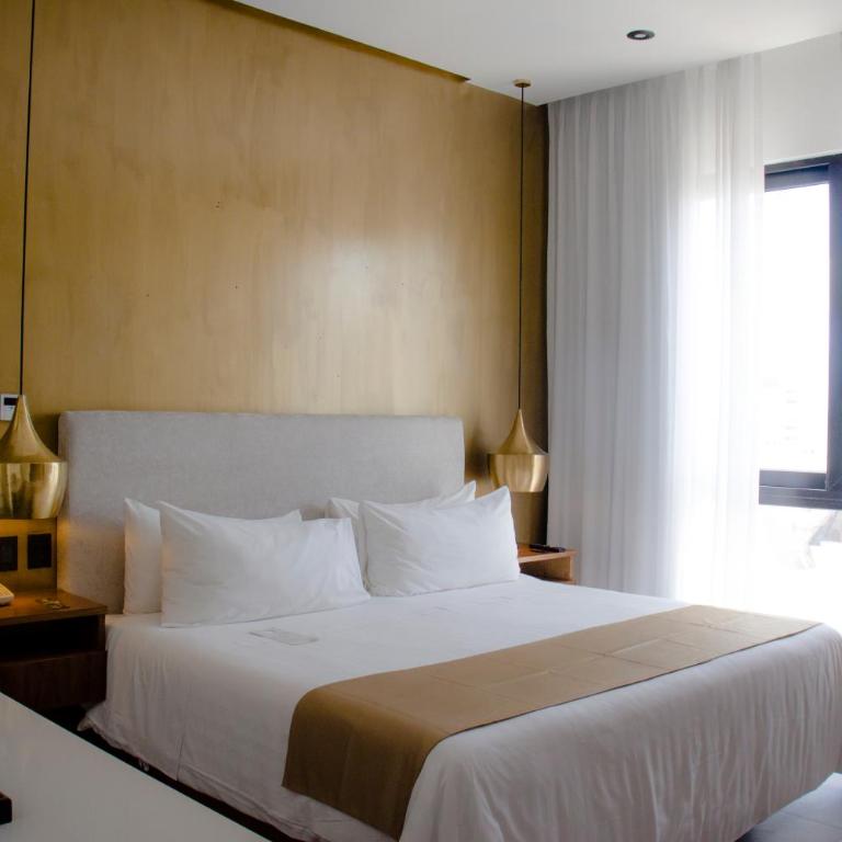 IT Boutique Hotel & Restaurant - Habitación Deluxe con cama extragrande - 6
