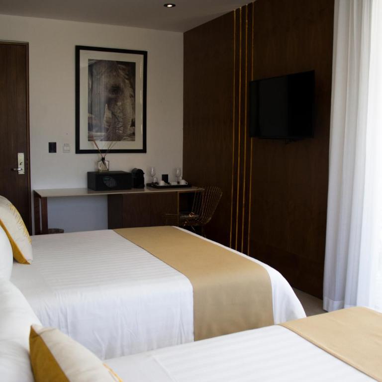 IT Boutique Hotel & Restaurant - Habitación Cuádruple Prémium - 1